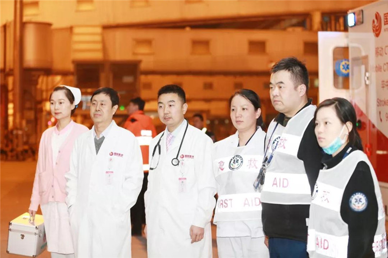 跨國救援，我們?cè)谖靼步幽丶?