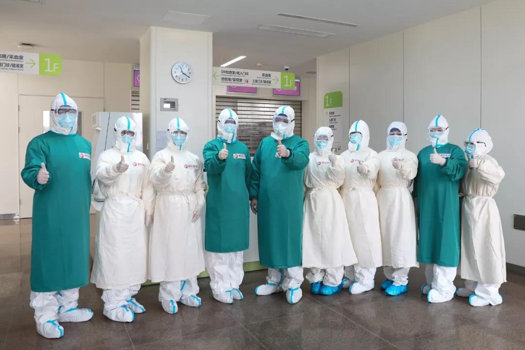 今日頭條——大年三十，一位護(hù)士對(duì)媽媽說(shuō)她要去武漢