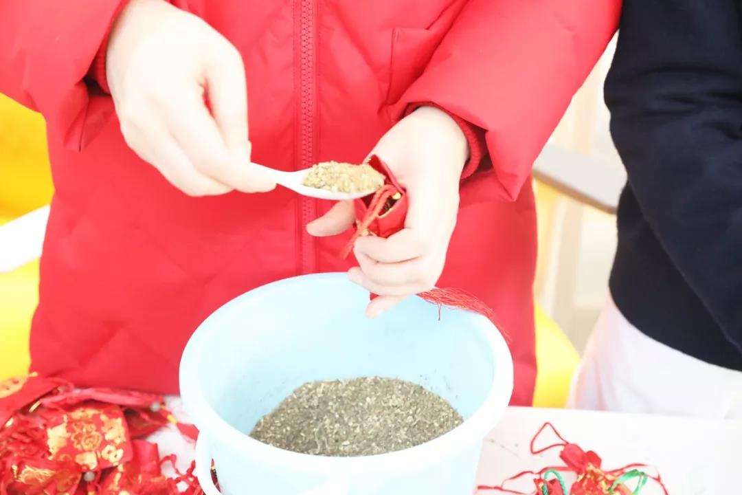 點(diǎn)贊！愛(ài)心捐款助力疫情防控