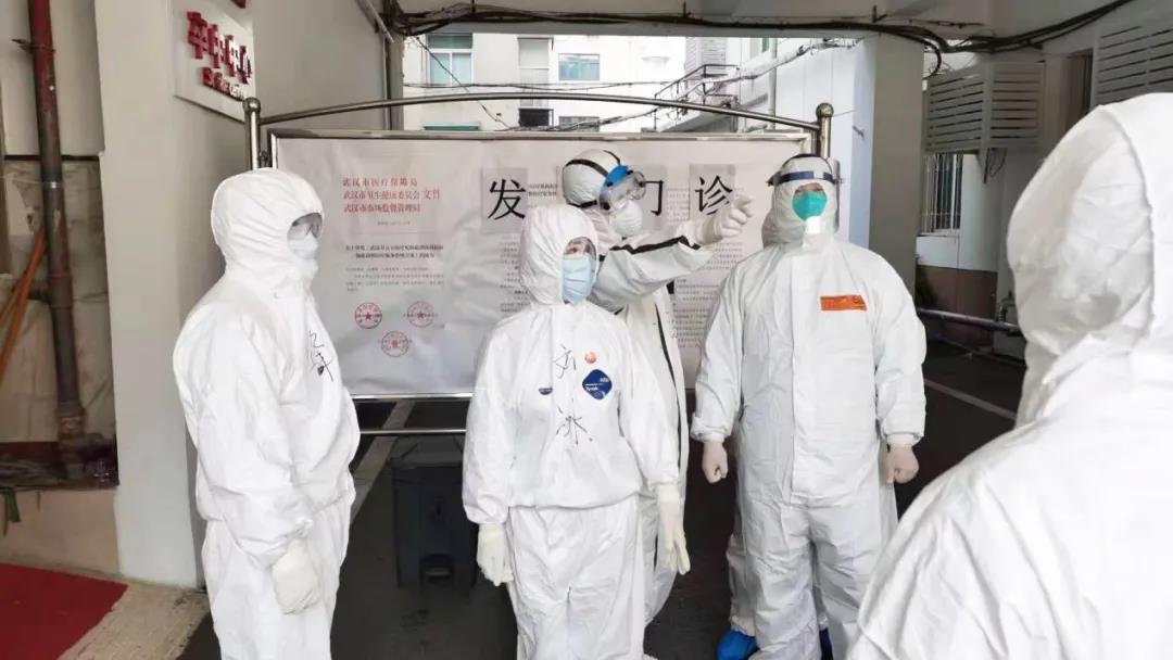 戰(zhàn)斗依然繼續(xù)，不容絲毫懈怠——記西安國際醫(yī)學中心醫(yī)院感控部主任劉冰