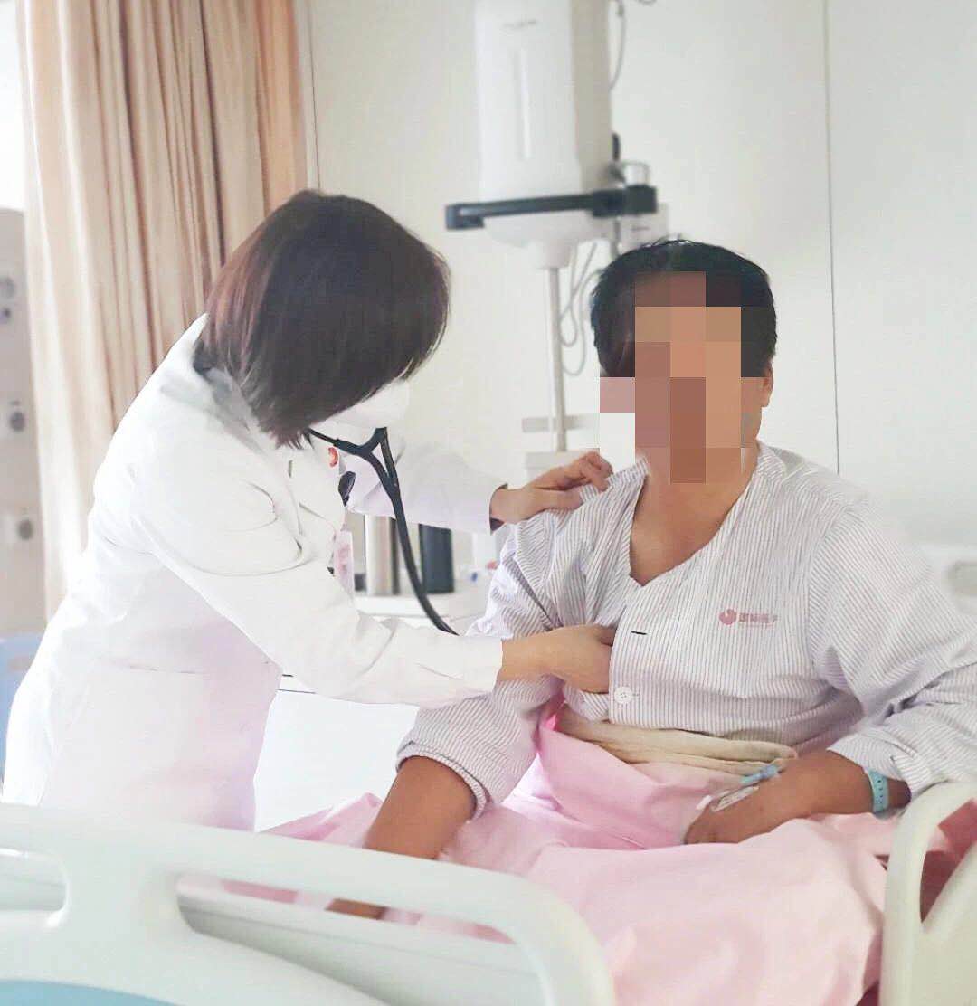 這種胸悶、胸痛要注意！你該去做這項(xiàng)檢查