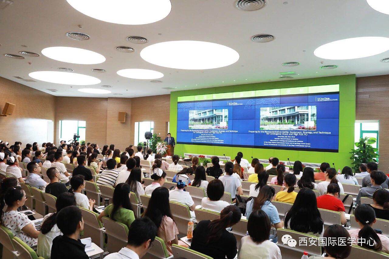 美國(guó)斯克里普斯醫(yī)院專(zhuān)家到西安國(guó)際醫(yī)學(xué)中心進(jìn)行學(xué)術(shù)交流