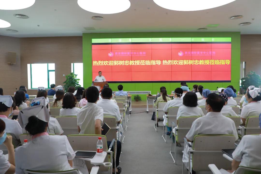 軍醫(yī)大咖齊聚一堂，共敘國際醫(yī)學(xué)創(chuàng)新發(fā)展