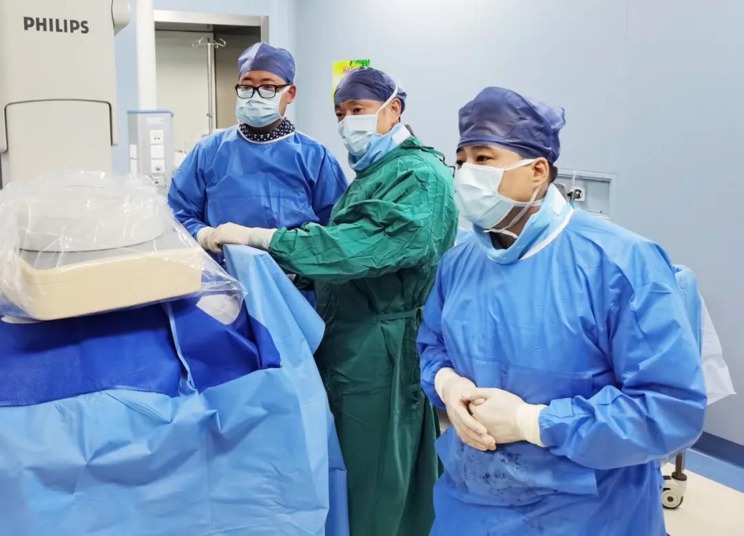 百歲老人吃飯難題解決了！