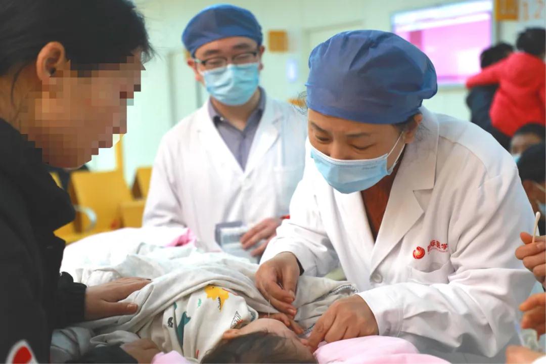 小兒高熱暈厥，這個(gè)穴位一針見效！