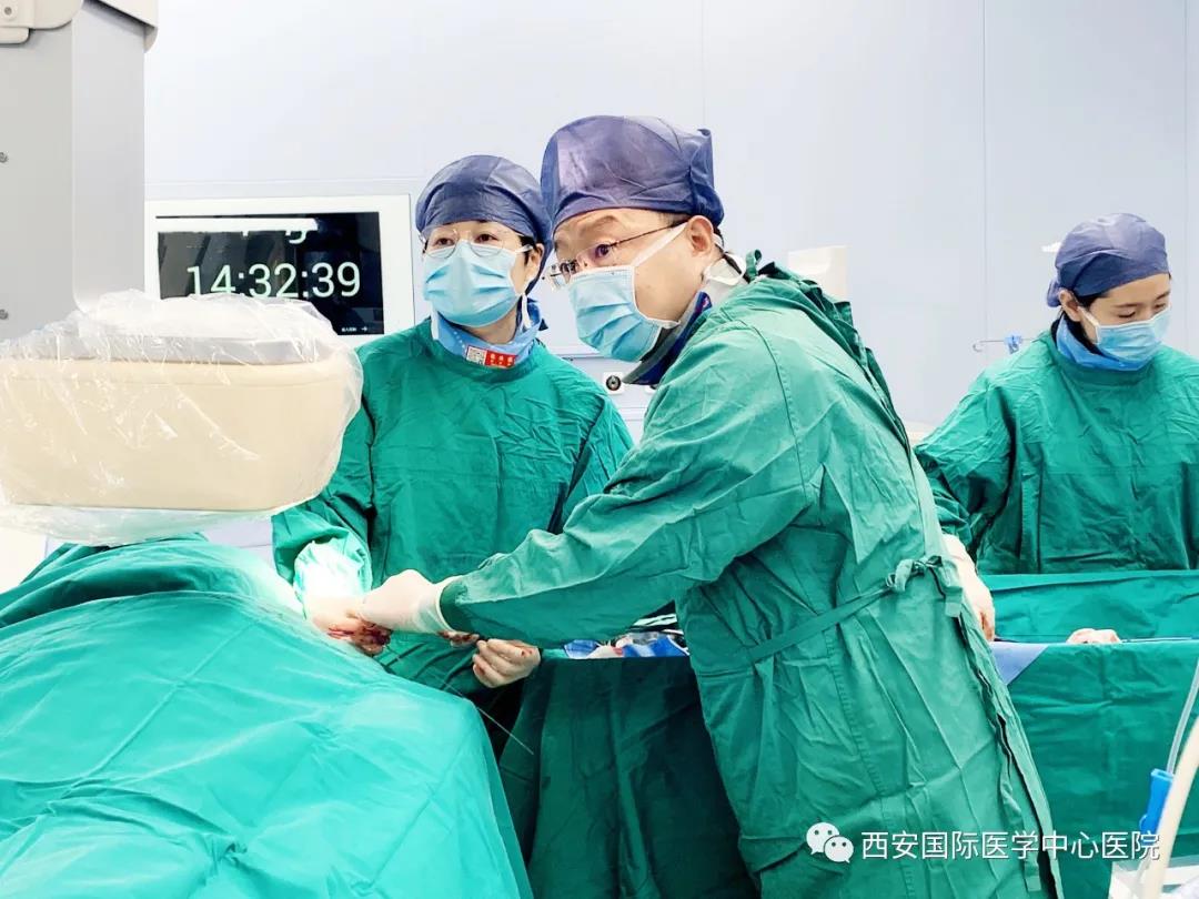 心內(nèi)心外聯(lián)手，為年輕生命保駕續(xù)航