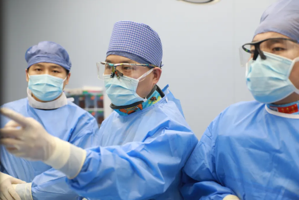 大醫(yī)之術(shù)⑨｜“心”路是怎樣被打通的？——心臟病醫(yī)院成功救治一例急性右冠心梗恰逢左主干真性分叉嚴重冠脈病變患者