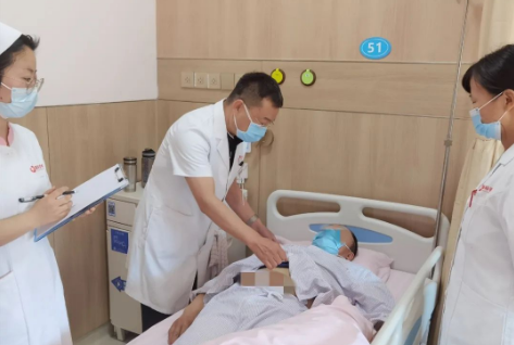 險！胸痛查出體內(nèi)的“不定時炸彈” 醫(yī)生妙手成功“拆彈”