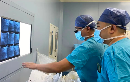 這，就是醫(yī)護(hù)人員的“硬核”擔(dān)當(dāng)！