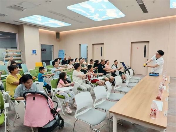 愛(ài)在音符中流淌，希望在指尖處傳遞——直擊腦癱多學(xué)科義診現(xiàn)場(chǎng)